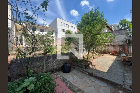 Casa à venda com 200m², 4 quartos e 2 vagas Casa à venda com 200m², 4 quartos e 2 vagasquintal