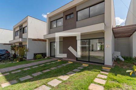 Casa de condomínio para alugar com 470m², 4 quartos e 2 vagasEntrada