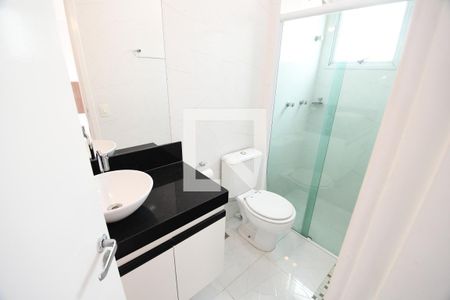 Casa de condomínio à venda com 80m², 3 quartos e 2 vagasBanheiro 1