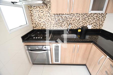 Casa de condomínio à venda com 80m², 3 quartos e 2 vagasCozinha