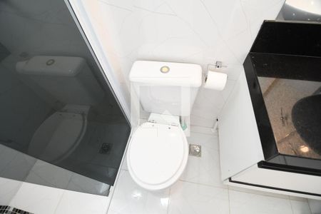 Casa de condomínio à venda com 80m², 3 quartos e 2 vagasBanheiro 2