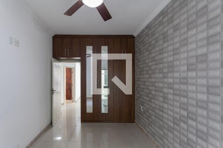 Casa à venda com 200m², 5 quartos e 3 vagasSuíte