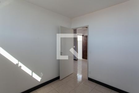 Casa à venda com 200m², 5 quartos e 3 vagasQuarto 4