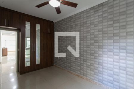 Casa à venda com 200m², 5 quartos e 3 vagasSuíte