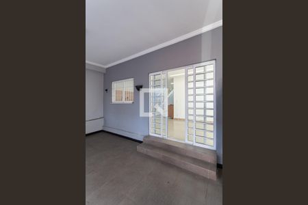 Casa à venda com 200m², 5 quartos e 3 vagasEntrada