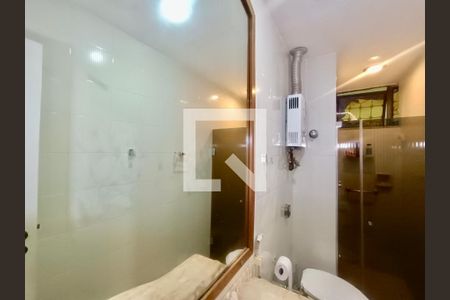 Apartamento à venda com 98m², 3 quartos e 1 vaga Apartamento à venda com 98m², 3 quartos e 1 vagaBanheiro social