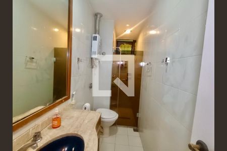 Apartamento à venda com 98m², 3 quartos e 1 vaga Apartamento à venda com 98m², 3 quartos e 1 vagaBanheiro social