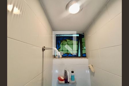 Apartamento à venda com 98m², 3 quartos e 1 vaga Apartamento à venda com 98m², 3 quartos e 1 vagaBanheiro social