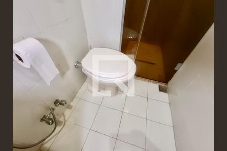 Apartamento à venda com 98m², 3 quartos e 1 vaga Apartamento à venda com 98m², 3 quartos e 1 vagaBanheiro social