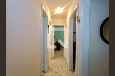 Apartamento à venda com 98m², 3 quartos e 1 vaga Apartamento à venda com 98m², 3 quartos e 1 vagaCorredor