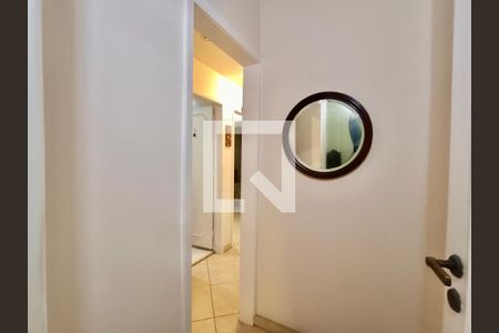 Apartamento à venda com 98m², 3 quartos e 1 vaga Apartamento à venda com 98m², 3 quartos e 1 vagaCorredor