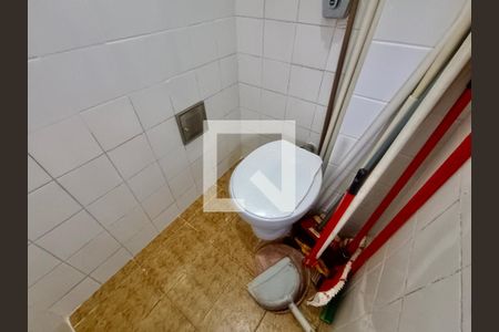 Apartamento à venda com 98m², 3 quartos e 1 vaga Apartamento à venda com 98m², 3 quartos e 1 vagaBanheiro serviço