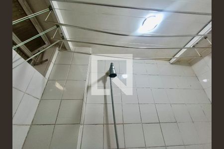 Apartamento à venda com 98m², 3 quartos e 1 vaga Apartamento à venda com 98m², 3 quartos e 1 vagaBanheiro serviço