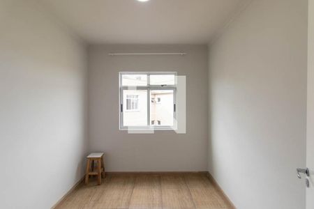 Quarto 1 de apartamento para alugar com 2 quartos, 60m² em Cidade Industrial de Curitiba, Curitiba
