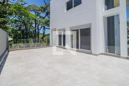 Casa para alugar com 300m², 3 quartos e 3 vagasVaranda