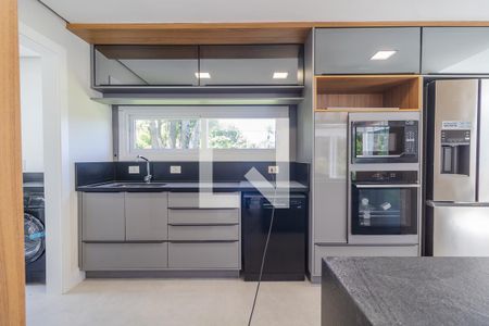 Casa para alugar com 300m², 3 quartos e 3 vagasCozinha