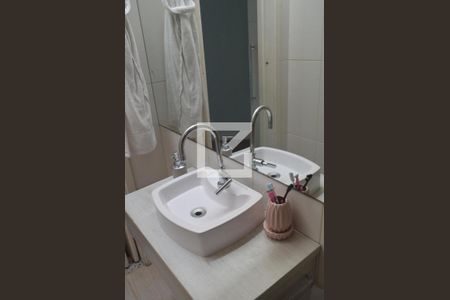 Casa à venda com 218m², 3 quartos e 2 vagasBanheiro 2