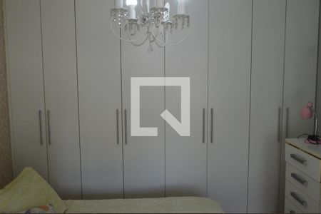 Casa à venda com 218m², 3 quartos e 2 vagasQuarto 2