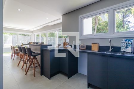 Casa para alugar com 300m², 3 quartos e 3 vagasCozinha