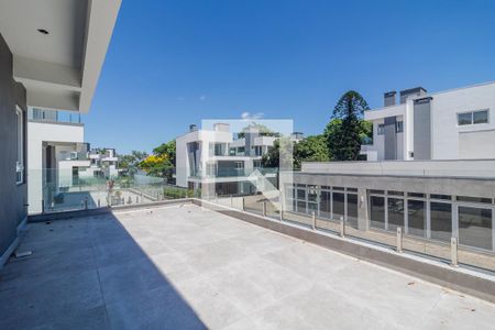 Casa para alugar com 300m², 3 quartos e 3 vagasVaranda
