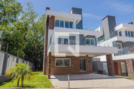 Casa para alugar com 300m², 3 quartos e 3 vagasFachada da Residencia