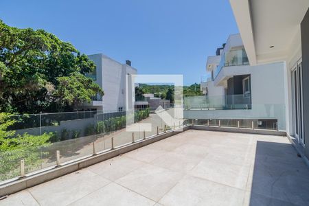 Casa para alugar com 300m², 3 quartos e 3 vagasVaranda