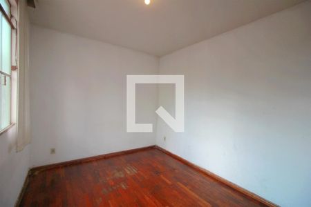 Quarto 1 de casa à venda com 3 quartos, 400m² em Santa Efigênia, Belo Horizonte