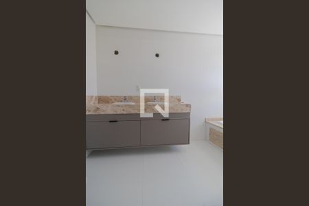 Casa para alugar com 300m², 3 quartos e 3 vagasBanheiro da Suíte 2