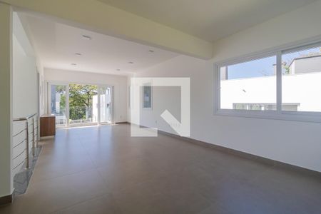 Casa para alugar com 300m², 3 quartos e 3 vagasCobertura