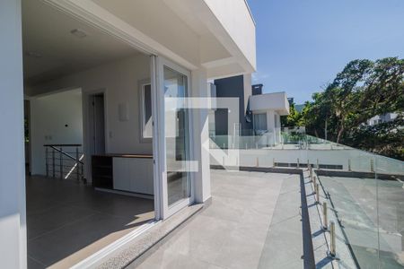 Casa para alugar com 300m², 3 quartos e 3 vagasCobertura - Varanda