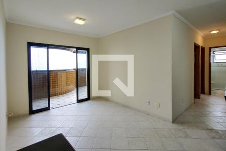 Sala de apartamento para alugar com 3 quartos, 101m² em Guilhermina, Praia Grande