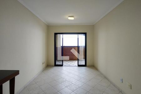 Sala de apartamento para alugar com 3 quartos, 101m² em Guilhermina, Praia Grande