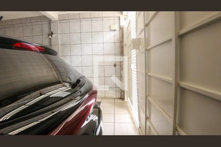 Casa à venda com 123m², 4 quartos e 2 vagas Casa à venda com 123m², 4 quartos e 2 vagasGaragem