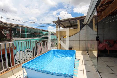 Casa à venda com 123m², 4 quartos e 2 vagas Casa à venda com 123m², 4 quartos e 2 vagasVaranda