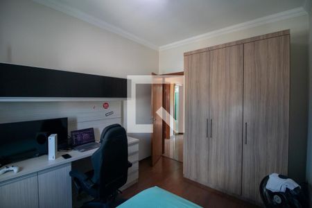 Casa à venda com 175m², 3 quartos e 2 vagas Casa à venda com 175m², 3 quartos e 2 vagasQuarto 2