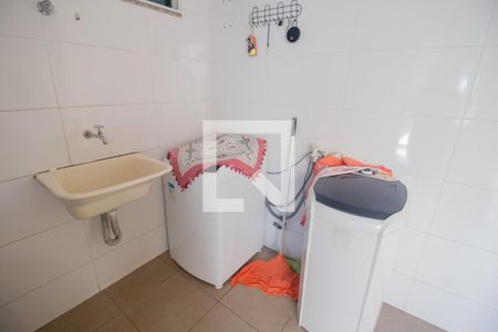 Casa à venda com 175m², 3 quartos e 2 vagas Casa à venda com 175m², 3 quartos e 2 vagasÁrea de Serviço