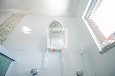 Casa à venda com 175m², 3 quartos e 2 vagas Casa à venda com 175m², 3 quartos e 2 vagasBanheiro Social