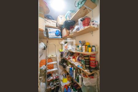 Casa à venda com 175m², 3 quartos e 2 vagas Casa à venda com 175m², 3 quartos e 2 vagasÁrea de Serviço