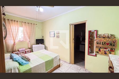 Casa à venda com 200m², 3 quartos e 2 vagasSuite