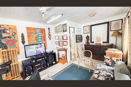 Casa à venda com 200m², 3 quartos e 2 vagasEdícula - Cobertura