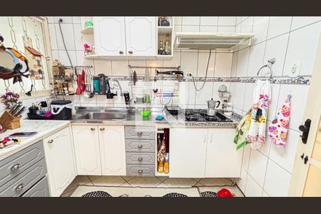 Casa à venda com 200m², 3 quartos e 2 vagasCozinha