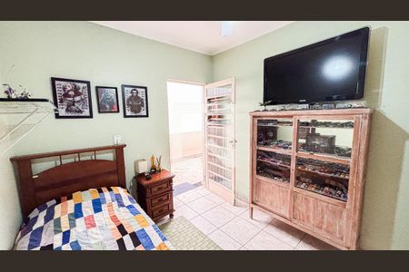 Casa à venda com 200m², 3 quartos e 2 vagasQuarto 2