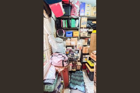 Casa à venda com 200m², 3 quartos e 2 vagasDespensa