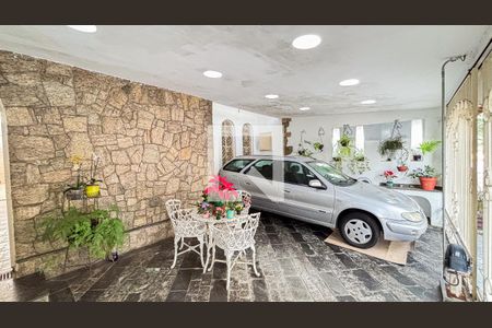 Casa à venda com 200m², 3 quartos e 2 vagasGaragem