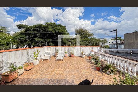 Casa à venda com 200m², 3 quartos e 2 vagasEdícula - Cobertura