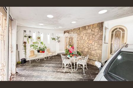 Casa à venda com 200m², 3 quartos e 2 vagasGaragem