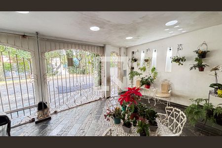 Casa à venda com 200m², 3 quartos e 2 vagasGaragem