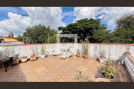 Casa à venda com 200m², 3 quartos e 2 vagasEdícula - Cobertura