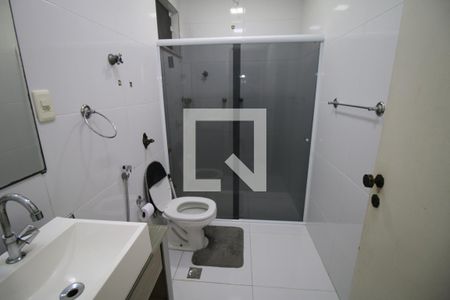 Casa de condomínio à venda com 185m², 6 quartos e 2 vagasBanheiro Social
