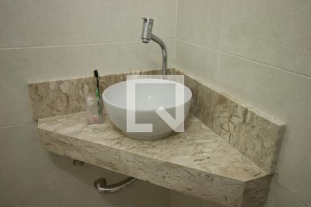 Casa de condomínio à venda com 185m², 6 quartos e 2 vagasBanheiro Social